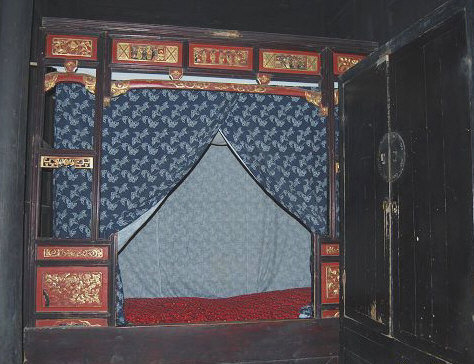 陈豪晒爱子萌照 爱子与妈妈陈茵媺鼻贴鼻互动“三亿体育”(图2) 三亿体育手机版