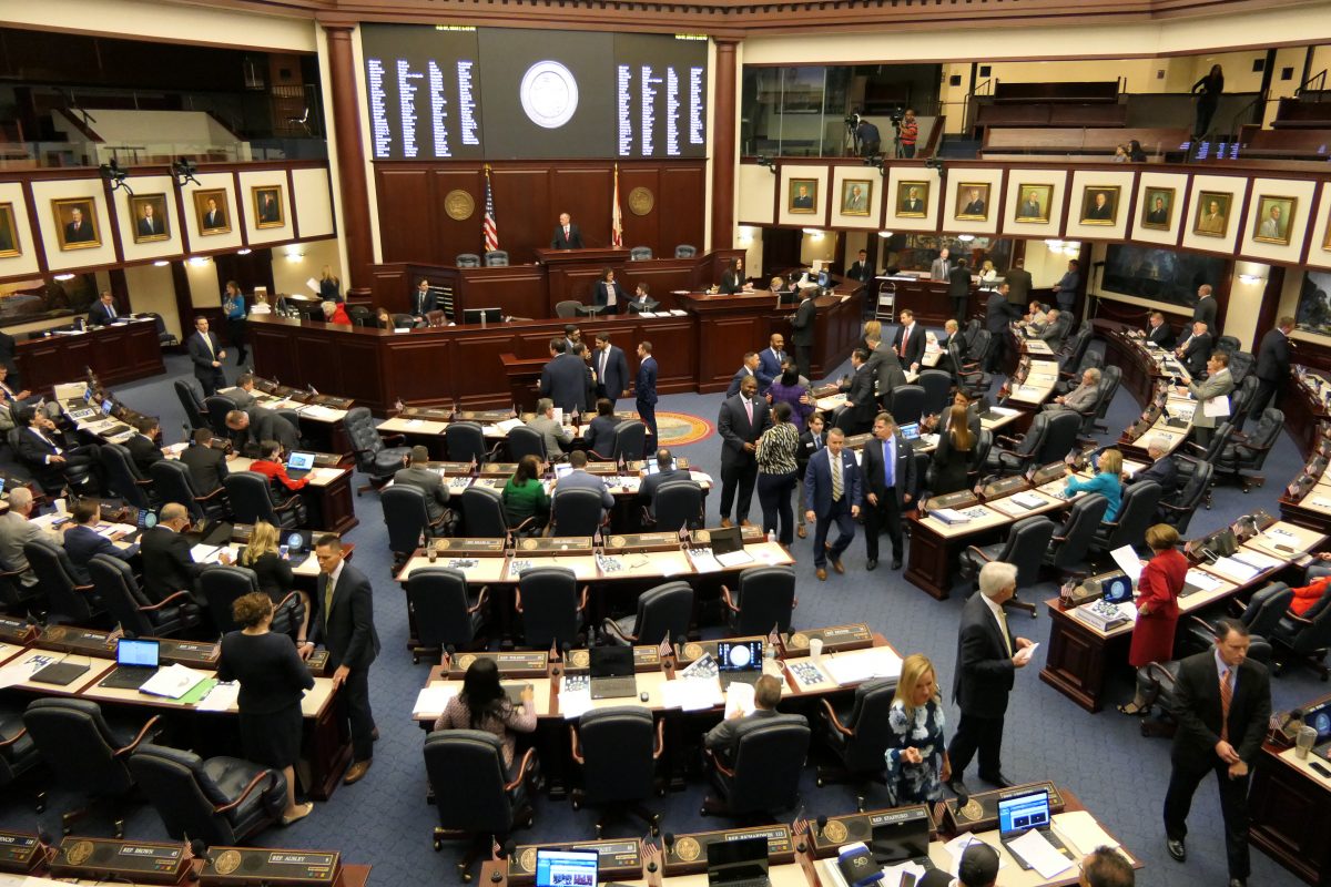 周杰伦与女友昆凌疑已同居 两人晒同款餐盘锅具-三亿体育官网(图3) 三亿体育