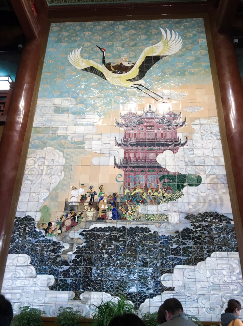 【三亿体育手机版】‘嫩版李彩华’15个造型全亚洲发行 朱盈盈‘盈.爱上’大打国际牌(图4) 三亿体育