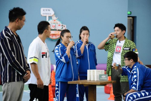 玉米排骨汤的做法|三亿体育(图2) 三亿体育官网