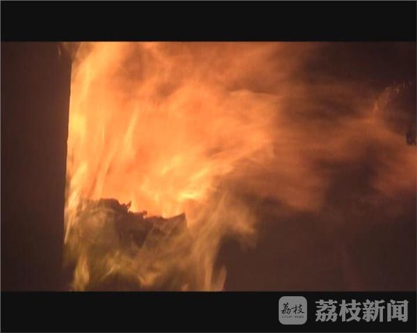 《爸爸去哪儿》吴镇宇儿子Feynman成长照:太帅不适合娱乐圈【三亿体育官网】(图3) 三亿体育手机版